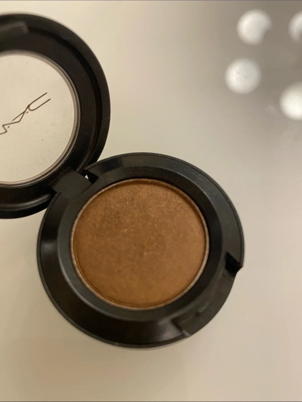 MAC Cosmetics Single Eyeshadow Mulch